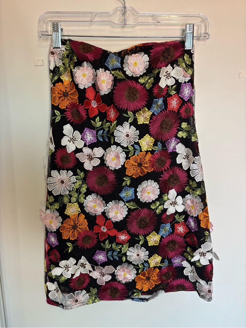 Lulus Thriving Beauty Black 3D Floral Embroidered Strapless Mini Dress Small - Picture 3 of 8